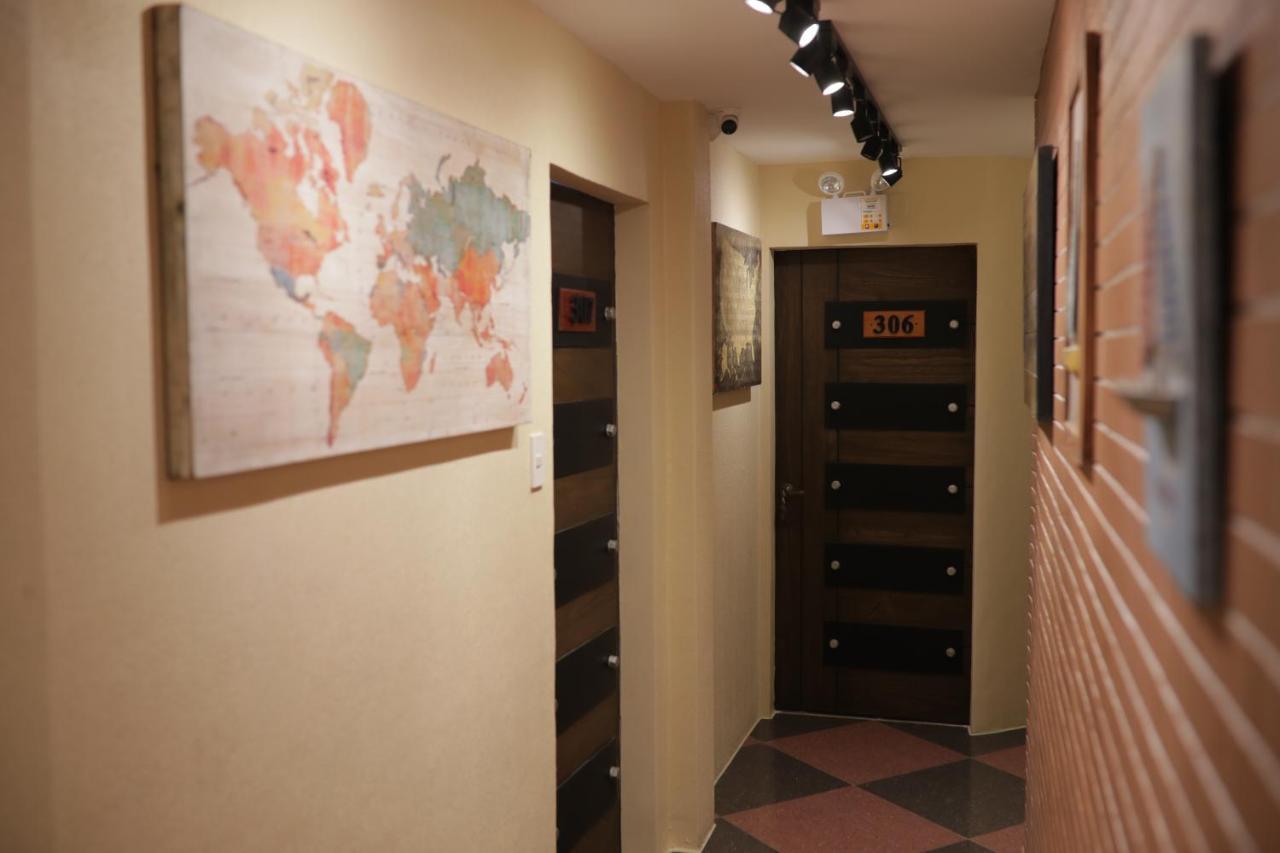 Cerca Hotel Balabag  Екстер'єр фото