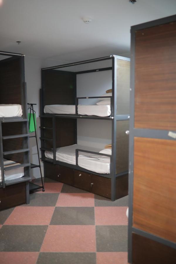 Cerca Hotel Balabag  Екстер'єр фото
