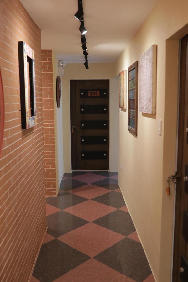 Cerca Hotel Balabag  Екстер'єр фото