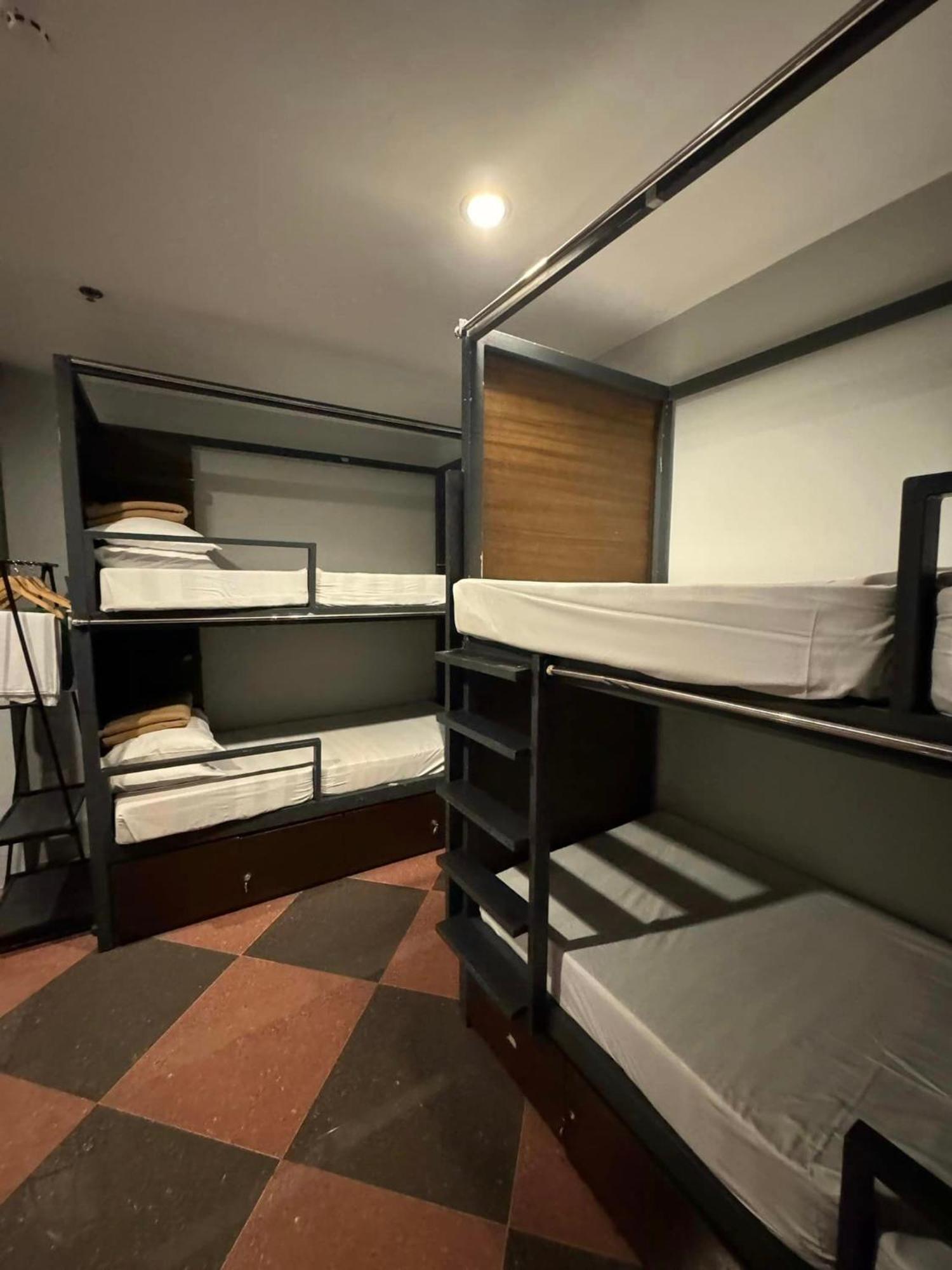 Cerca Hotel Balabag  Екстер'єр фото